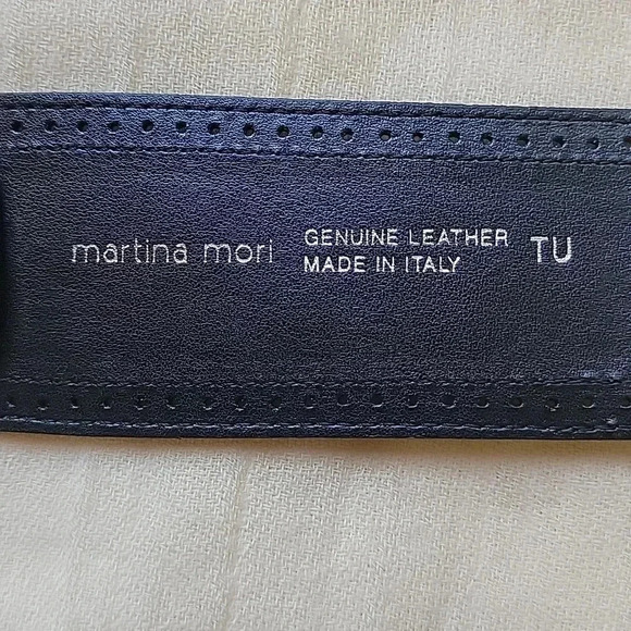 Martina Mori belt